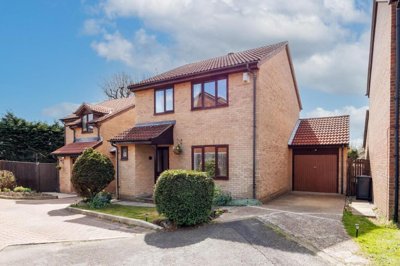 Property on Coldharbour Close, TN6 1EU