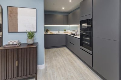 Property on Gates Way, SG1 3FG