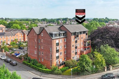 Property on Mill Green, CW12 1FS