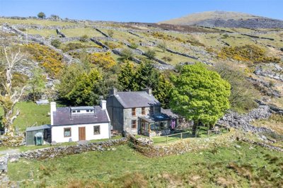 Property on Lôn Garet, LL55 3EN