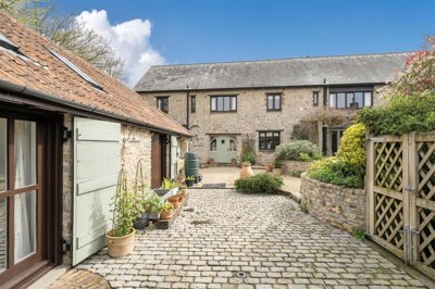 Property on DT7 3XP