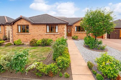 Property on Craigfoot Walk, KY1 1GA