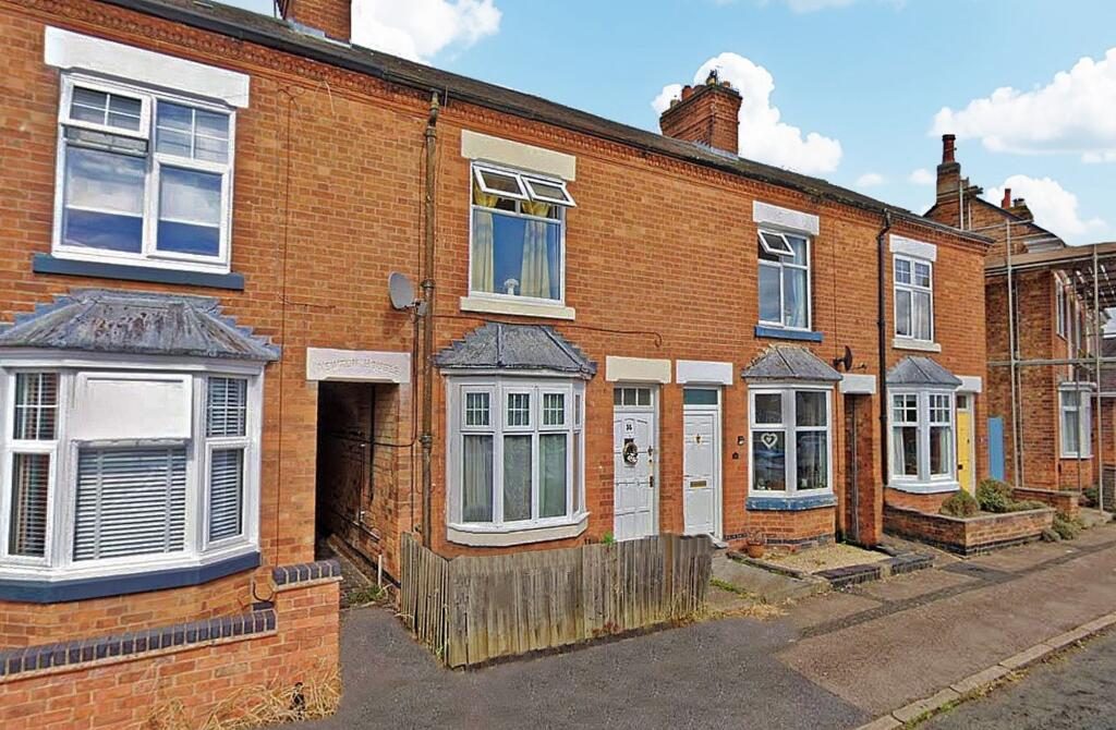 Property main image