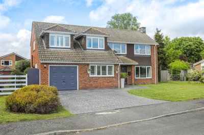 Property on Orchard Close, TN25 6NP