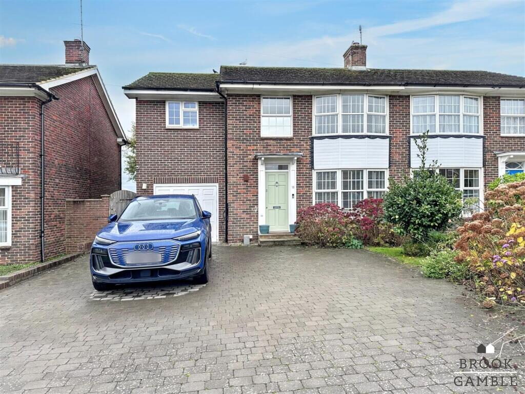 Property main image