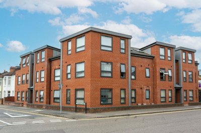 Property on Marlborough Road, WD18 0QD