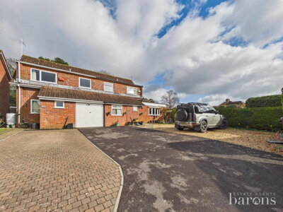 Property on Foxmoor Close, RG23 7BQ