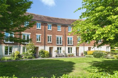 Property on Gras Lawn, EX2 4ST