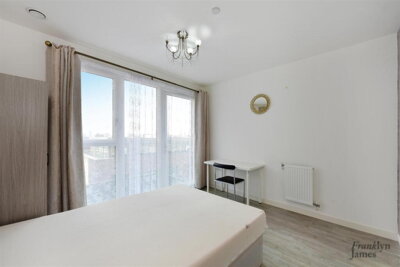 Property on Shipbuilding Way, E13 9GG