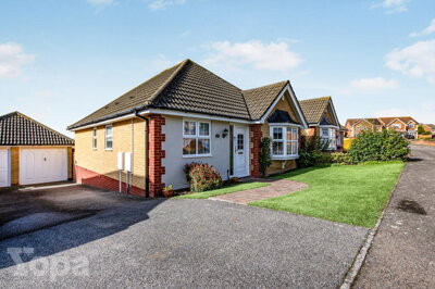 Property on Calderwood, DA12 4QH