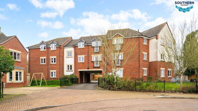 Property on Dennetts Close, NN11 9AE