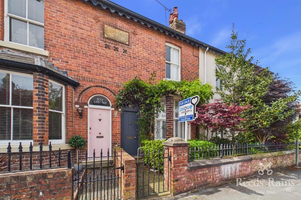 Terraced House
