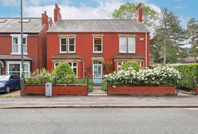 Property on Chatsworth Road, S40 3BA