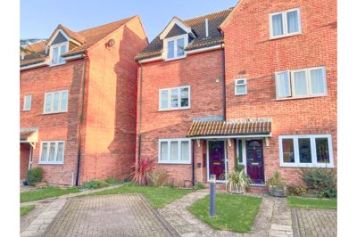 Property on Ferrars Court, PE29 3BU