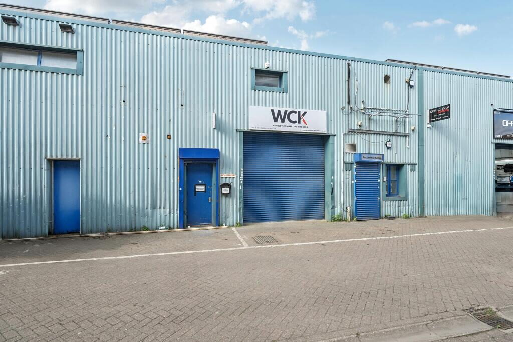 Distribution Warehouse