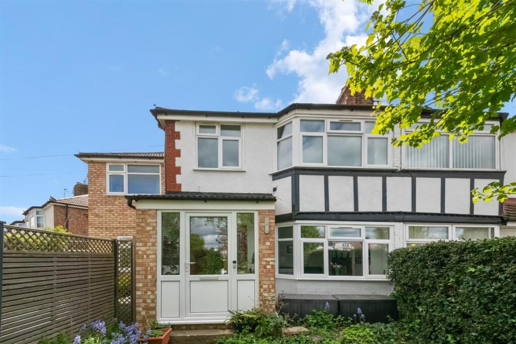 Terraced House