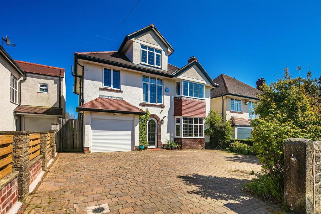 Property main image