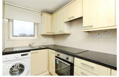 Property on Ross Road, SE25 6SD