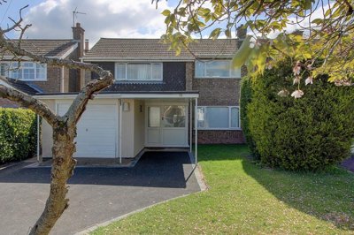 Property on Foxs Covert, CV13 6BQ