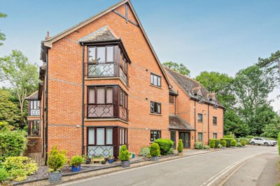 Property on Hornbeam Close, OX16 9RL