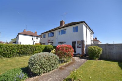 Property on Bendee Road, CH64 9QG