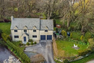 Property on GL53 9PB