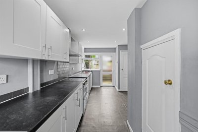 Property on Plas Bryn Gomer, NP44 2PU