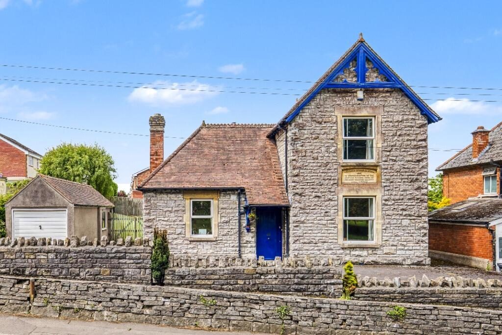 Property main image