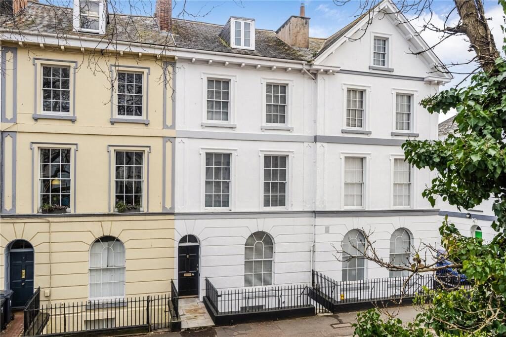 Terraced House