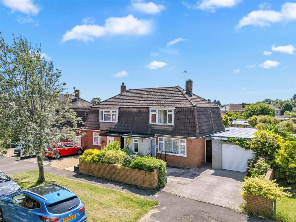 Property main image