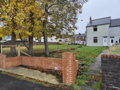 Property on Front Row, DL14 8UR