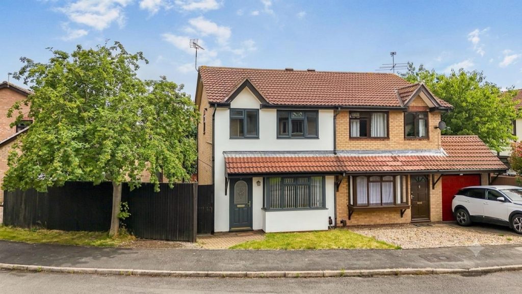 Property main image