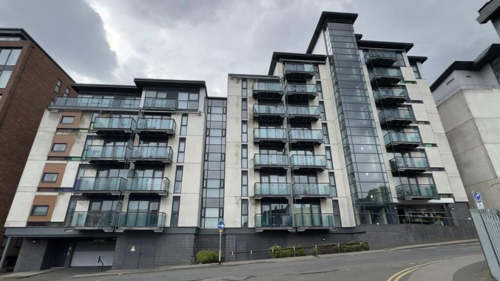 Property main image