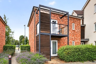 Property on Hampden Crescent, RG12 9NW
