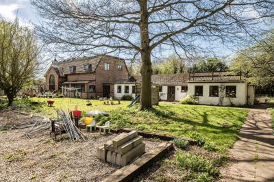 Property on Barons Cross Road, HR6 8RS