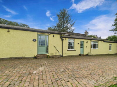 Property on SK17 8SJ