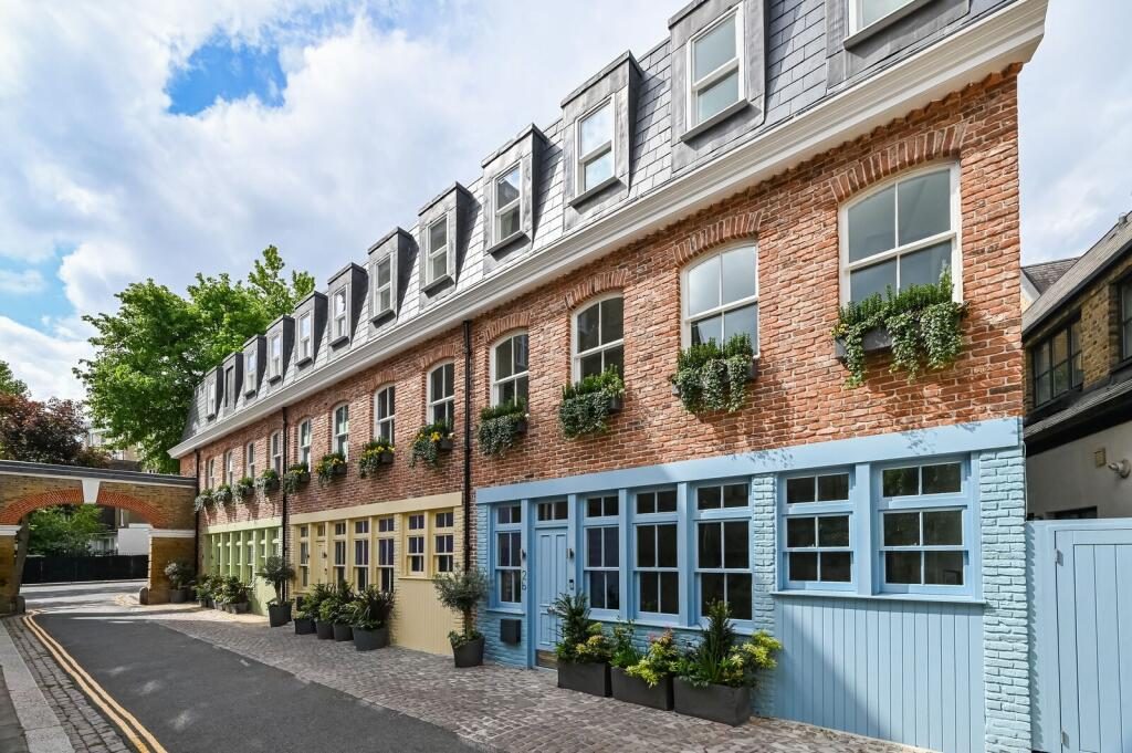 Terraced House