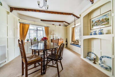 Property on TQ12 4QD