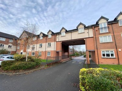 Property on Victoria Lane, M45 6FF