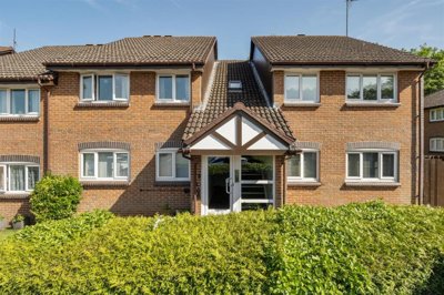 Property on Acorn Drive, RG40 1EQ