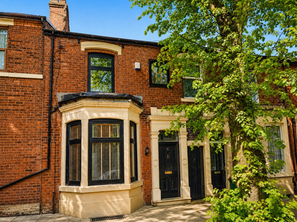 Terraced House