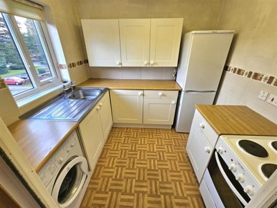 Property on Kelvedon Grove, B91 2UA