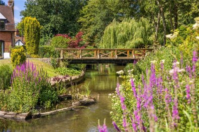 Property on Hertford Road, AL6 0BX