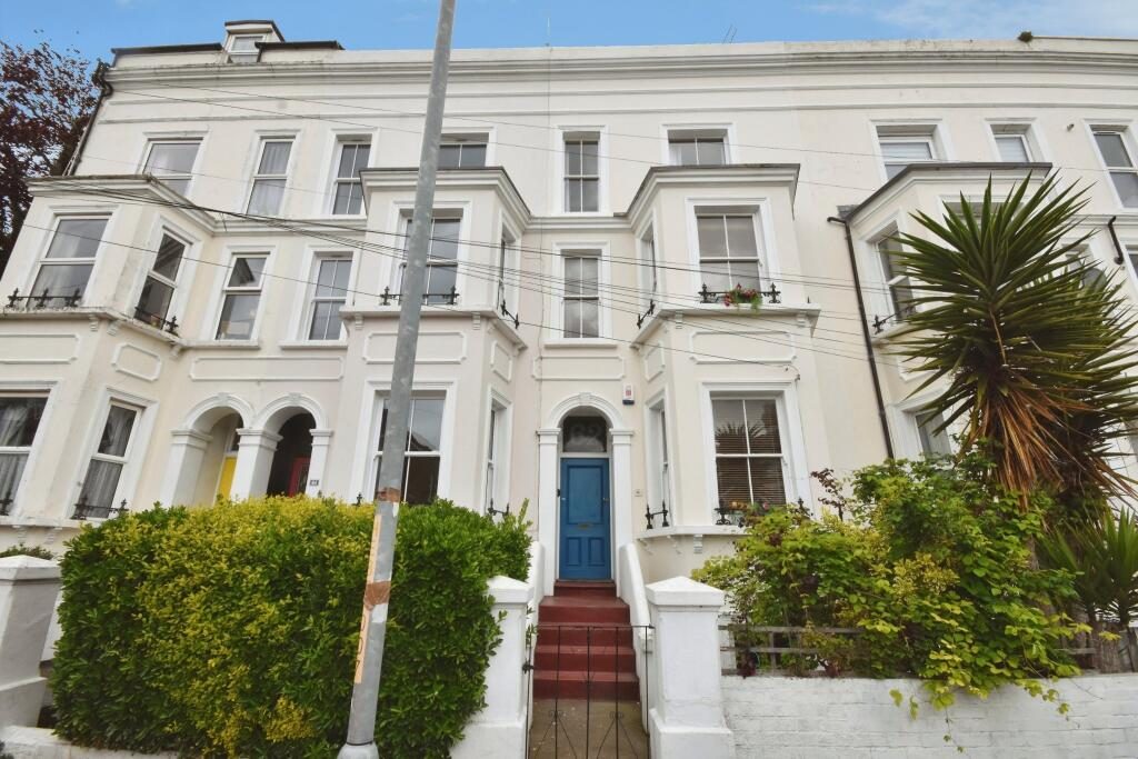 Property main image