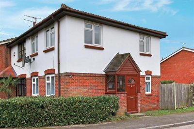 Property on Siskin Close, WD6 2EJ