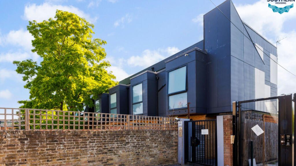 Terraced House