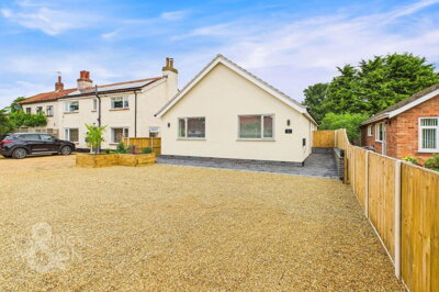 Property on The Loke, NR35 2QS
