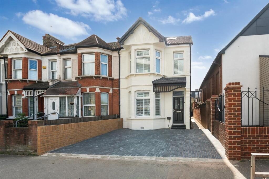 Terraced House
