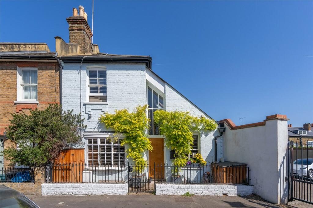 Terraced House