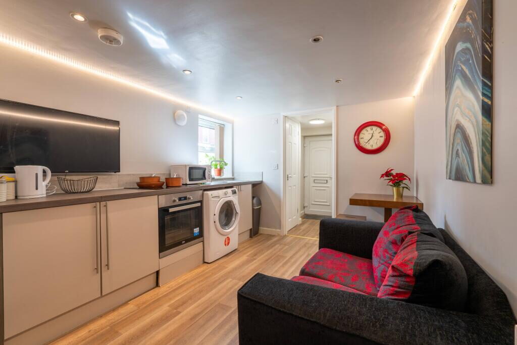 Terraced House